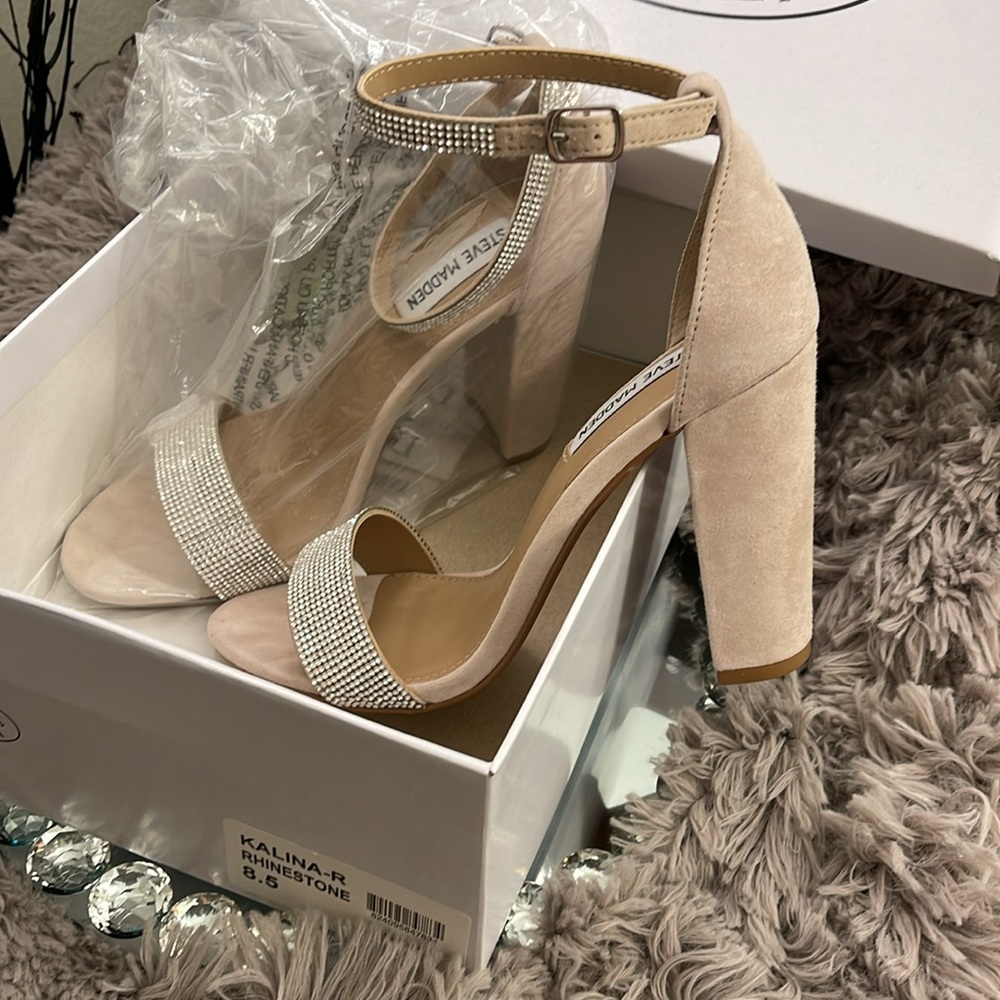 Brand new Steve Madden Kalina Rhinestone high heel in nude suede 8.5 women’s